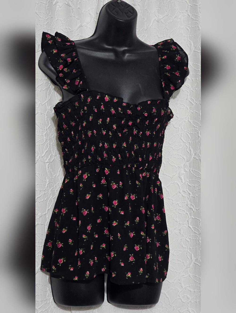 No Boundaries Pink & Black Floral Summer Top  Size large (11-13)